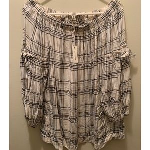 Max Studio off the shoulder natural/blk plaid
